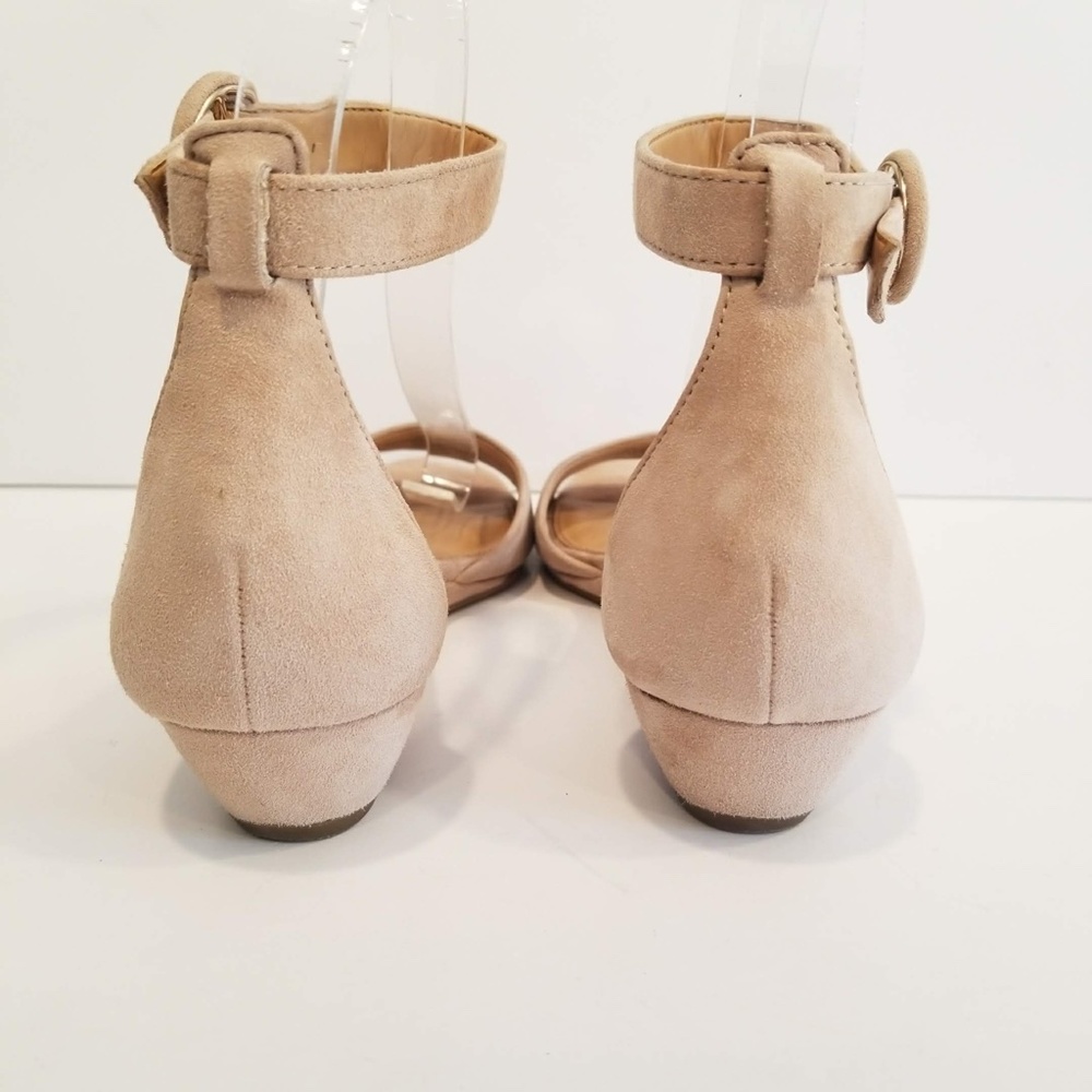 J. CREW Ankle Strap Sandal Low Wedge Heels Nude Suede Leather Womens Shoe Size 6 - Picture 2 of 12